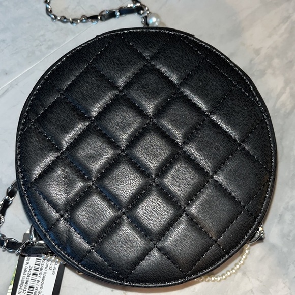 Badgley Mischka   NWT   Round  quilted and dotted with pearls  Crossbody bag - Picture 8 of 11